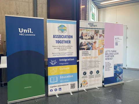 Foto 3 von Salon de l’emploi pour les migrant·e·s et les réfugié·e·s